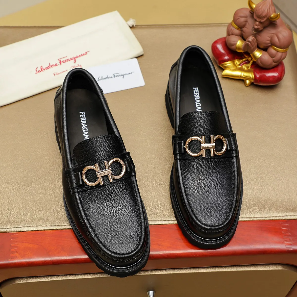 Men's shoes 💰440 Ferragamo [Ferragamo] top imported suit men's shoes 💯Original copy of the official website, product materials: selected imported embossed calfskin + luxury hardware buckle accessories ~ imported water-dyed cow 🐂 leather lining. Strong three-dimensional visual effect, original combination outsole, multiple colors available😘 Size: 39-44 (38.45.46. Customized)
